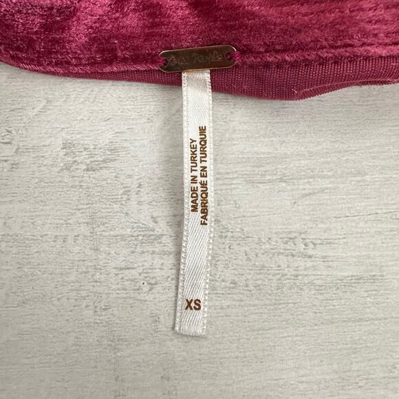 Free People Kit Kat Velour Long Sleeve Top XS Fairytale Pink Velvet Retro Whimsy - Picture 9 of 14